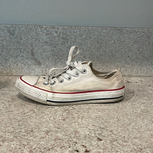 Converse - Picture 2 of 5